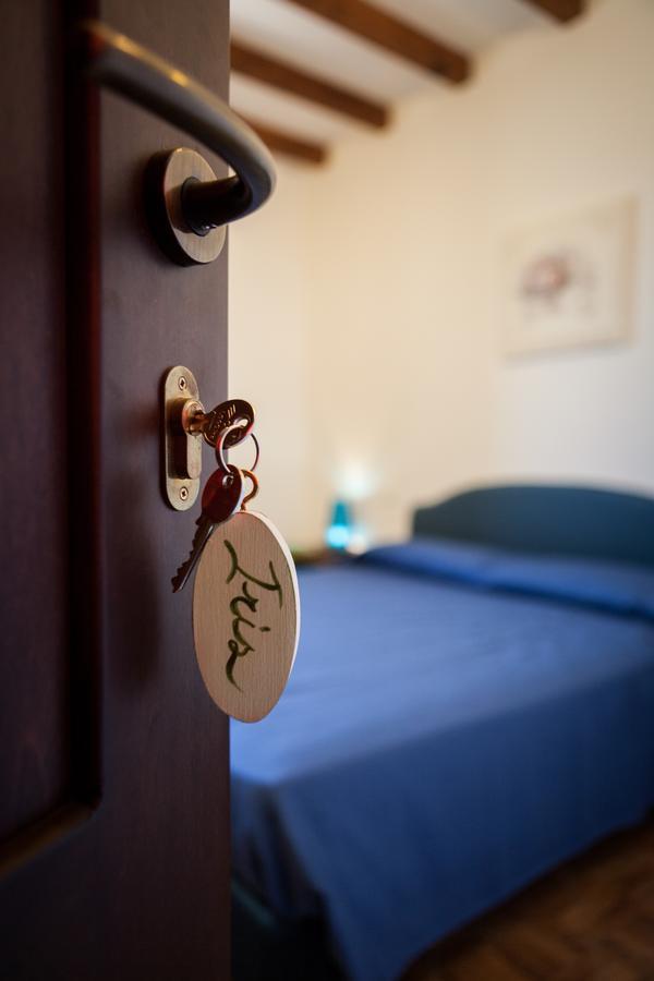 Bed and Breakfast La Ferula Scillato  Zewnętrze zdjęcie